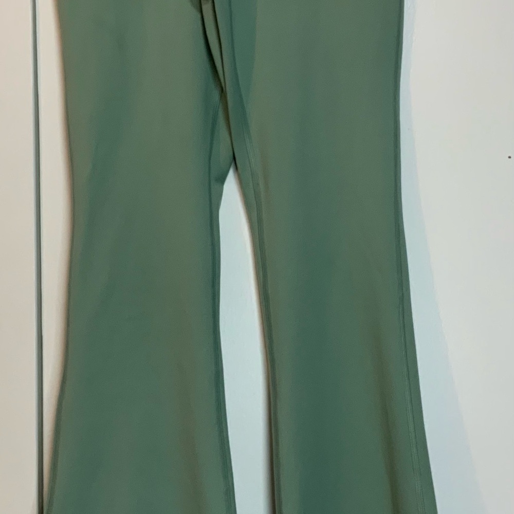 Yogalicious Lux Green Flare Pants - size small